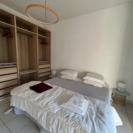 Les Arenes Apartment Безие Екстериор снимка