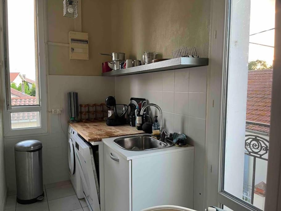Les Arenes Apartment Безие Екстериор снимка