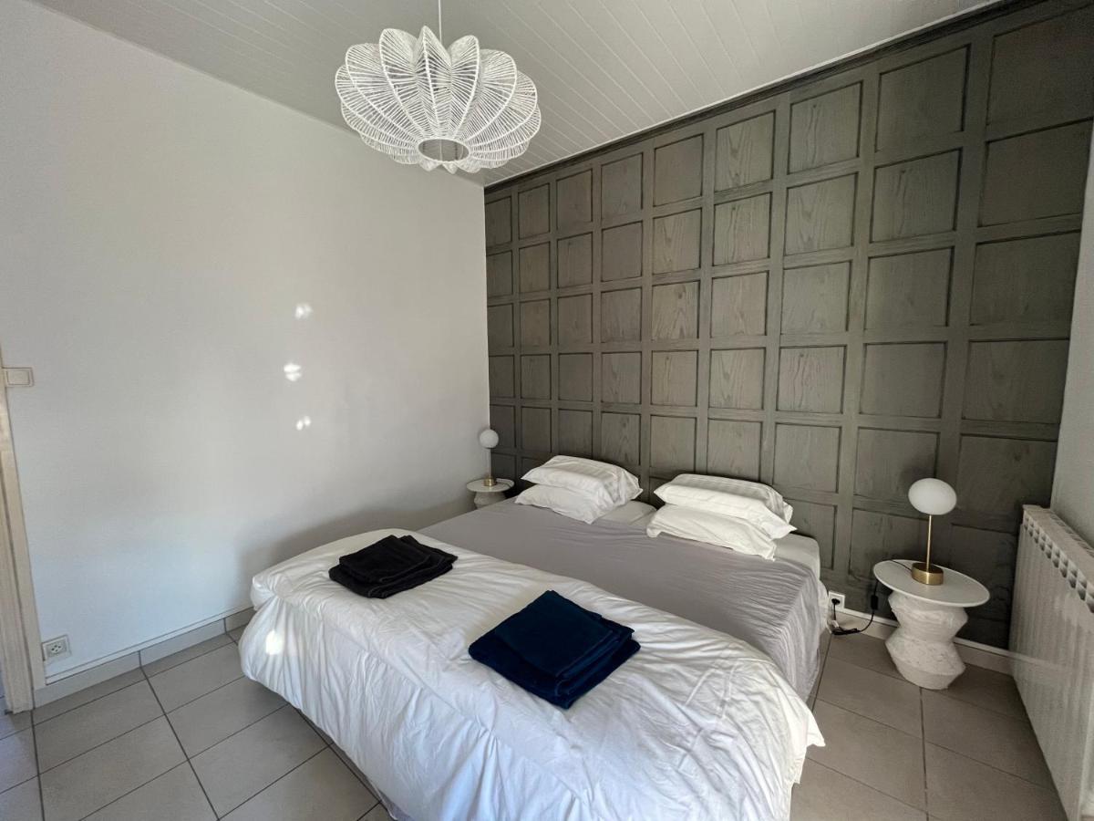 Les Arenes Apartment Безие Екстериор снимка
