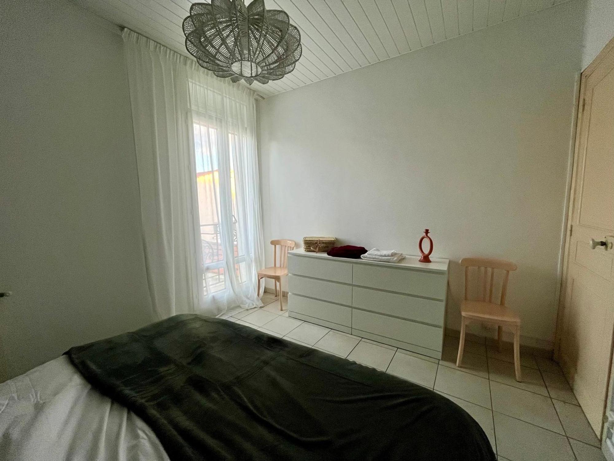 Les Arenes Apartment Безие Екстериор снимка